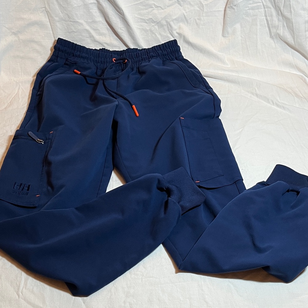 Helly Hansen Women’s Dark Blue Cargo Scrub Pants, size small